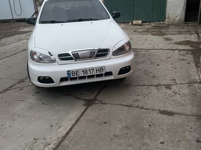 Білий Деу Ланос, об'ємом двигуна 1.5 л та пробігом 150 тис. км за 3300 $, фото 1 на Automoto.ua