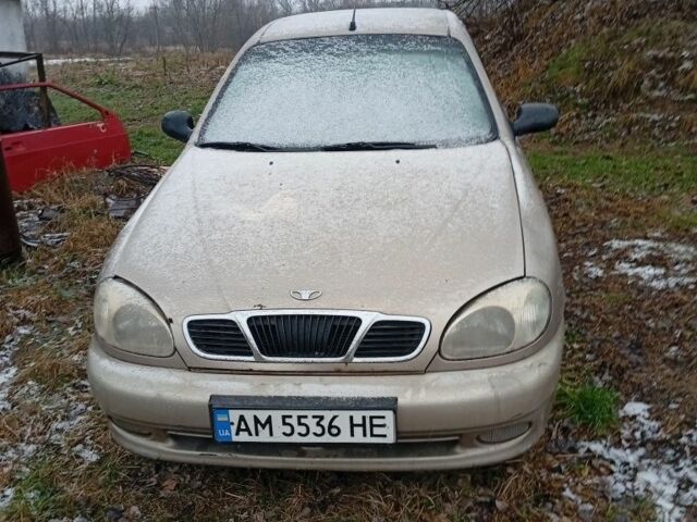 Бежевый Дэу Ланос, объемом двигателя 1.5 л и пробегом 300 тыс. км за 829 $, фото 1 на Automoto.ua