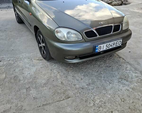 Бежевый Дэу Ланос, объемом двигателя 1.6 л и пробегом 256 тыс. км за 3000 $, фото 1 на Automoto.ua