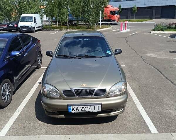 Бежевый Дэу Ланос, объемом двигателя 1.6 л и пробегом 273 тыс. км за 3100 $, фото 1 на Automoto.ua