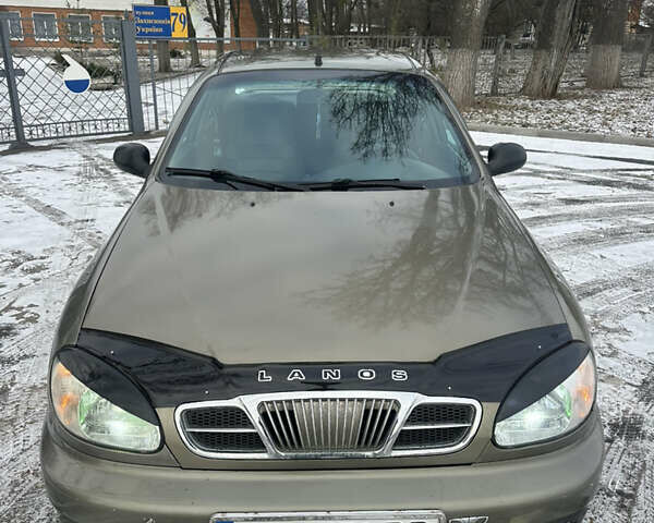 Бежевый Дэу Ланос, объемом двигателя 1.5 л и пробегом 100 тыс. км за 2500 $, фото 1 на Automoto.ua