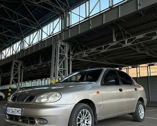 Бежевый Дэу Ланос, объемом двигателя 1.5 л и пробегом 225 тыс. км за 3200 $, фото 1 на Automoto.ua