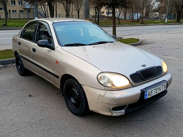 Бежевый Дэу Ланос, объемом двигателя 1.3 л и пробегом 230 тыс. км за 1600 $, фото 1 на Automoto.ua