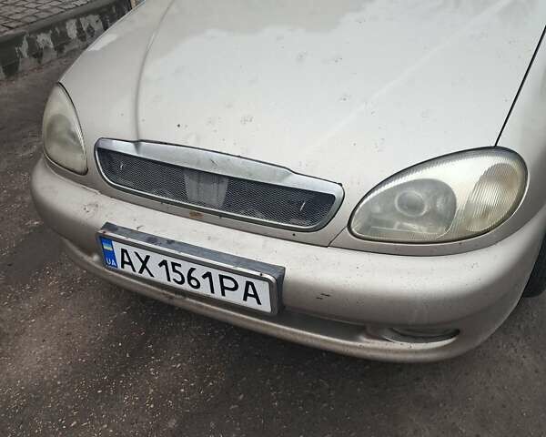 Бежевый Дэу Ланос, объемом двигателя 1.6 л и пробегом 270 тыс. км за 2000 $, фото 1 на Automoto.ua