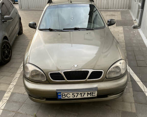 Бежевый Дэу Ланос, объемом двигателя 1.5 л и пробегом 250 тыс. км за 2300 $, фото 1 на Automoto.ua