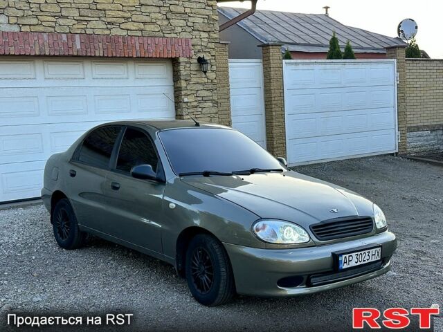 Бежевий Деу Ланос, об'ємом двигуна 1.5 л та пробігом 180 тис. км за 2999 $, фото 1 на Automoto.ua