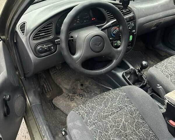 Бежевый Дэу Ланос, объемом двигателя 1.5 л и пробегом 265 тыс. км за 1100 $, фото 1 на Automoto.ua