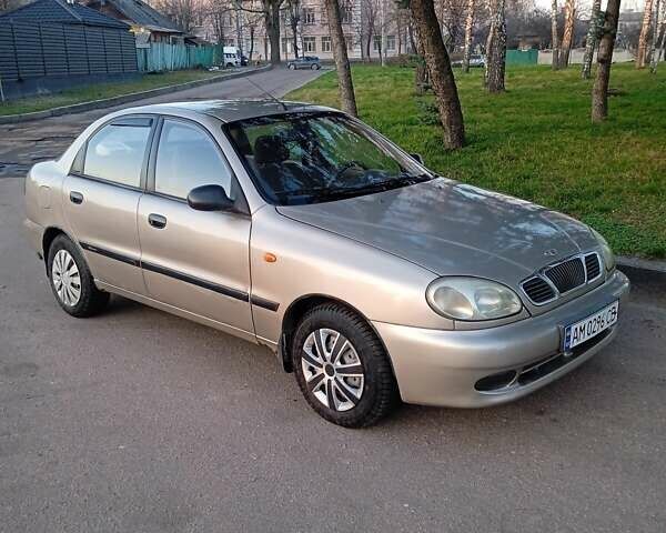 Бежевий Деу Ланос, об'ємом двигуна 1.5 л та пробігом 111 тис. км за 1450 $, фото 1 на Automoto.ua