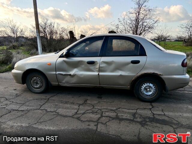 Бежевый Дэу Ланос, объемом двигателя 1.5 л и пробегом 208 тыс. км за 1300 $, фото 1 на Automoto.ua