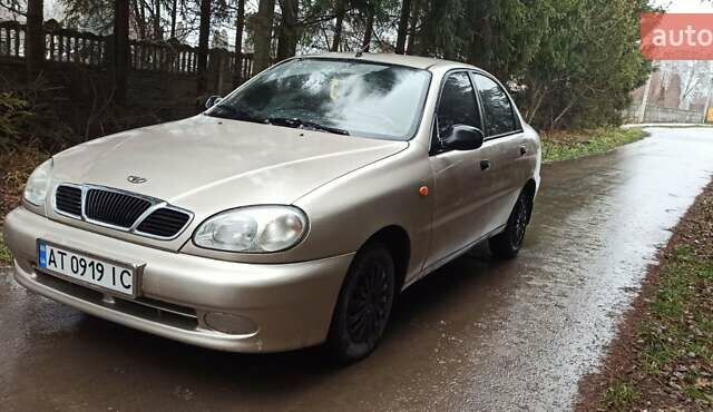 Бежевый Дэу Ланос, объемом двигателя 1.5 л и пробегом 219 тыс. км за 1650 $, фото 1 на Automoto.ua