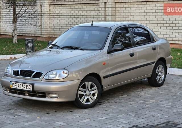 Бежевый Дэу Ланос, объемом двигателя 1.4 л и пробегом 56 тыс. км за 2850 $, фото 1 на Automoto.ua