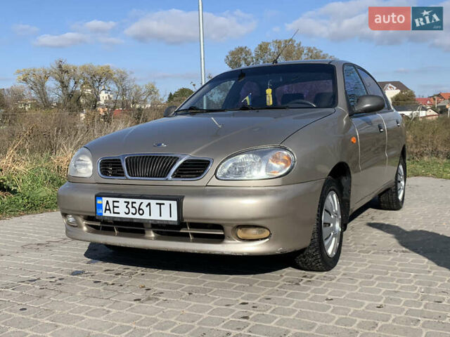 Бежевий Деу Ланос, об'ємом двигуна 1.5 л та пробігом 220 тис. км за 2200 $, фото 1 на Automoto.ua