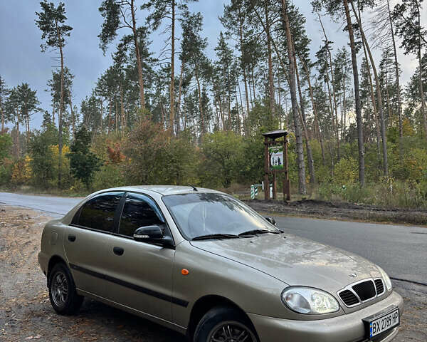 Бежевий Деу Ланос, об'ємом двигуна 1.5 л та пробігом 135 тис. км за 3200 $, фото 1 на Automoto.ua