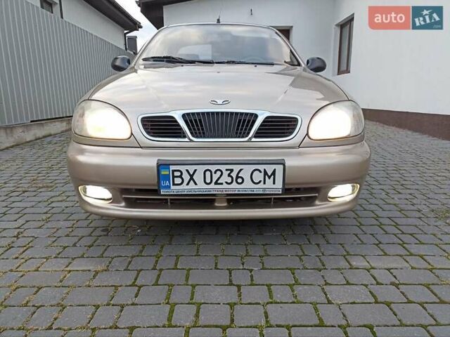 Бежевий Деу Ланос, об'ємом двигуна 1.5 л та пробігом 210 тис. км за 2750 $, фото 1 на Automoto.ua