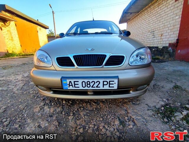 Бежевый Дэу Ланос, объемом двигателя 1.4 л и пробегом 157 тыс. км за 2000 $, фото 1 на Automoto.ua