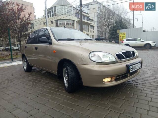 Бежевый Дэу Ланос, объемом двигателя 1.6 л и пробегом 191 тыс. км за 2600 $, фото 1 на Automoto.ua