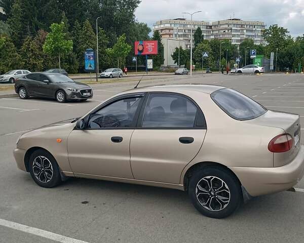 Бежевий Деу Ланос, об'ємом двигуна 1.5 л та пробігом 144 тис. км за 3500 $, фото 1 на Automoto.ua