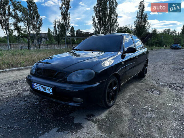 Черный Дэу Ланос, объемом двигателя 1.5 л и пробегом 220 тыс. км за 3100 $, фото 1 на Automoto.ua