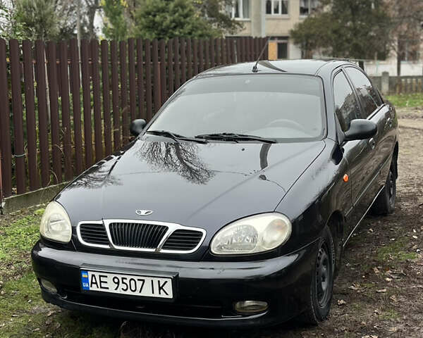 Черный Дэу Ланос, объемом двигателя 1.5 л и пробегом 140 тыс. км за 2500 $, фото 1 на Automoto.ua