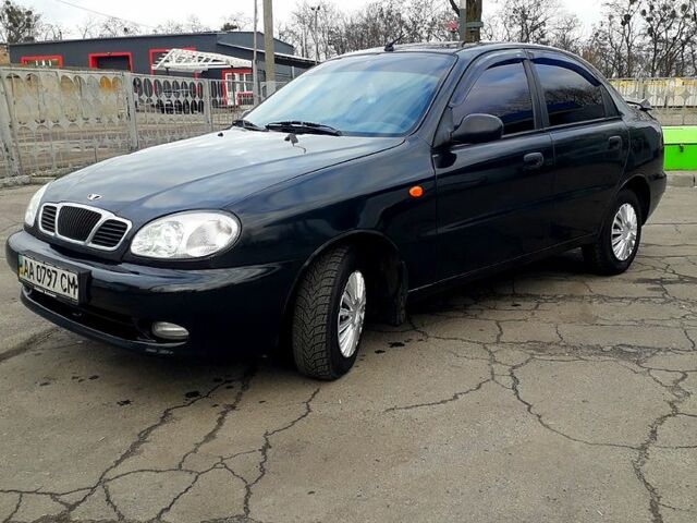 Черный Дэу Ланос, объемом двигателя 1.5 л и пробегом 180 тыс. км за 2550 $, фото 1 на Automoto.ua