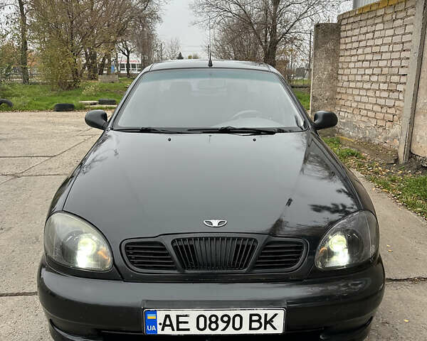 Черный Дэу Ланос, объемом двигателя 1.6 л и пробегом 140 тыс. км за 2700 $, фото 1 на Automoto.ua