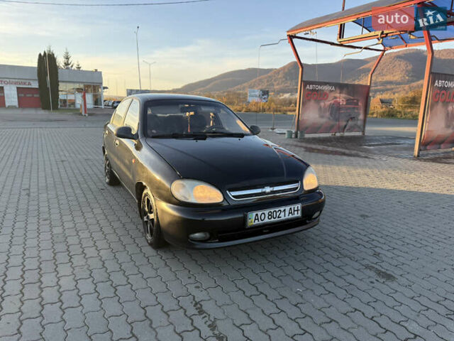 Черный Дэу Ланос, объемом двигателя 1.5 л и пробегом 300 тыс. км за 1900 $, фото 1 на Automoto.ua