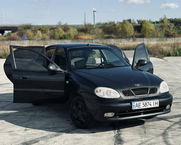 Чорний Деу Ланос, об'ємом двигуна 1.5 л та пробігом 150 тис. км за 1850 $, фото 1 на Automoto.ua