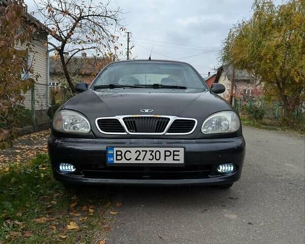 Черный Дэу Ланос, объемом двигателя 1.5 л и пробегом 300 тыс. км за 1500 $, фото 1 на Automoto.ua