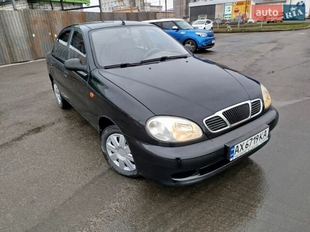 Черный Дэу Ланос, объемом двигателя 1.5 л и пробегом 352 тыс. км за 2000 $, фото 1 на Automoto.ua