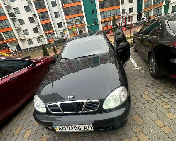 Черный Дэу Ланос, объемом двигателя 1.5 л и пробегом 152 тыс. км за 3200 $, фото 1 на Automoto.ua