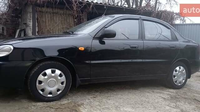 Чорний Деу Ланос, об'ємом двигуна 1.5 л та пробігом 21 тис. км за 4500 $, фото 1 на Automoto.ua