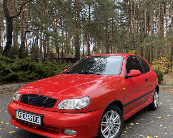 Красный Дэу Ланос, объемом двигателя 1.6 л и пробегом 235 тыс. км за 2350 $, фото 1 на Automoto.ua