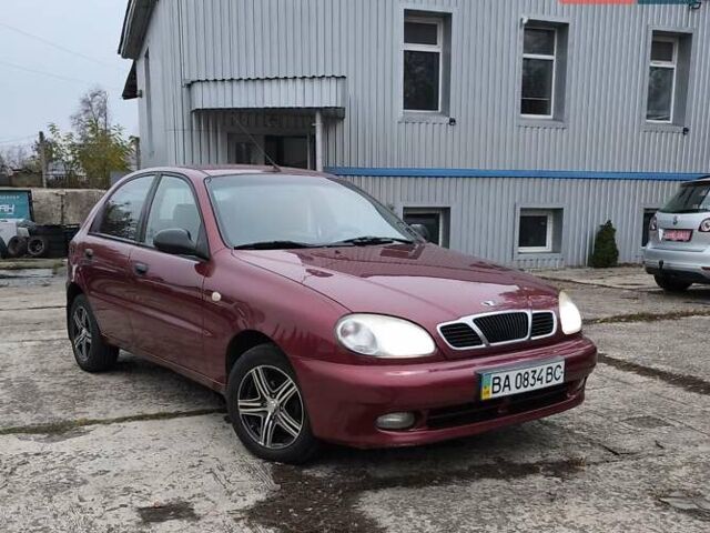 Красный Дэу Ланос, объемом двигателя 1.5 л и пробегом 160 тыс. км за 2750 $, фото 1 на Automoto.ua