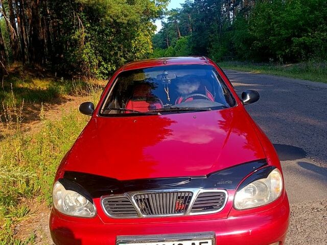 Красный Дэу Ланос, объемом двигателя 1.5 л и пробегом 232 тыс. км за 3100 $, фото 1 на Automoto.ua