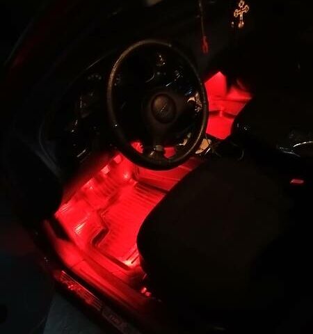 Красный Дэу Ланос, объемом двигателя 1.5 л и пробегом 140 тыс. км за 3800 $, фото 1 на Automoto.ua