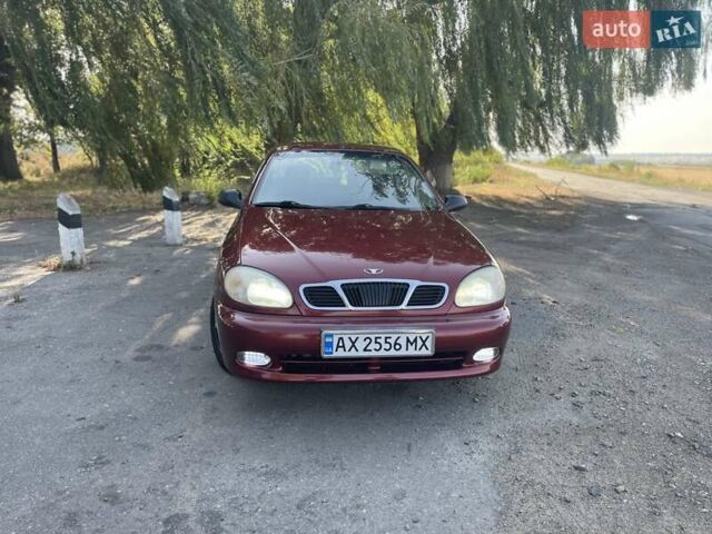 Красный Дэу Ланос, объемом двигателя 1.6 л и пробегом 161 тыс. км за 3300 $, фото 1 на Automoto.ua