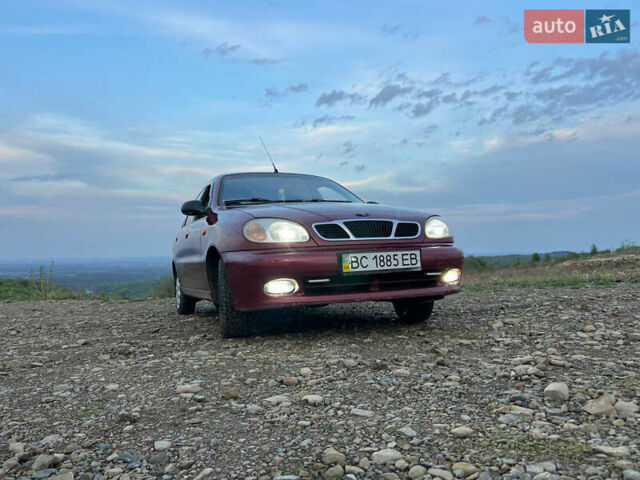 Красный Дэу Ланос, объемом двигателя 1.5 л и пробегом 222 тыс. км за 2300 $, фото 1 на Automoto.ua