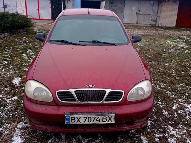 Красный Дэу Ланос, объемом двигателя 1.6 л и пробегом 1110 тыс. км за 2000 $, фото 1 на Automoto.ua