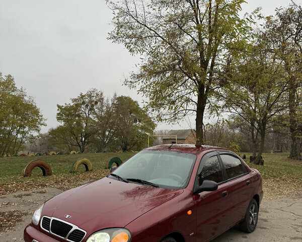 Червоний Деу Ланос, об'ємом двигуна 1.5 л та пробігом 238 тис. км за 2800 $, фото 1 на Automoto.ua