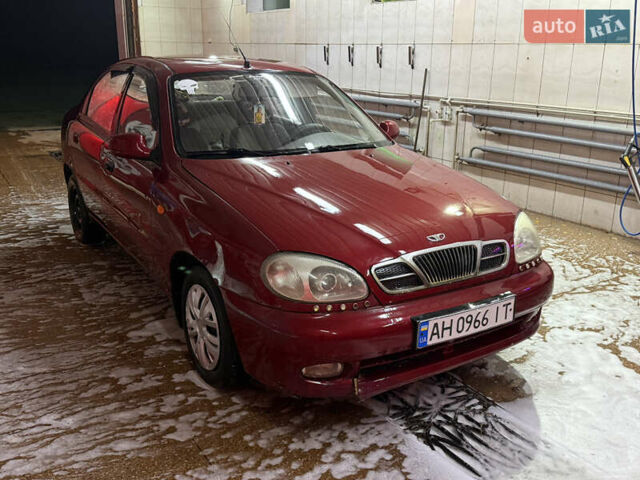 Красный Дэу Ланос, объемом двигателя 1.5 л и пробегом 175 тыс. км за 1500 $, фото 1 на Automoto.ua