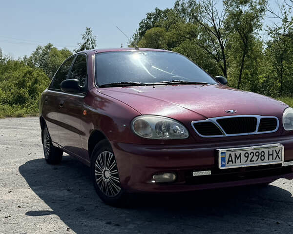 Красный Дэу Ланос, объемом двигателя 1.5 л и пробегом 283 тыс. км за 3000 $, фото 1 на Automoto.ua