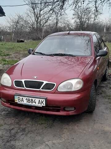 Красный Дэу Ланос, объемом двигателя 0 л и пробегом 244 тыс. км за 2100 $, фото 1 на Automoto.ua