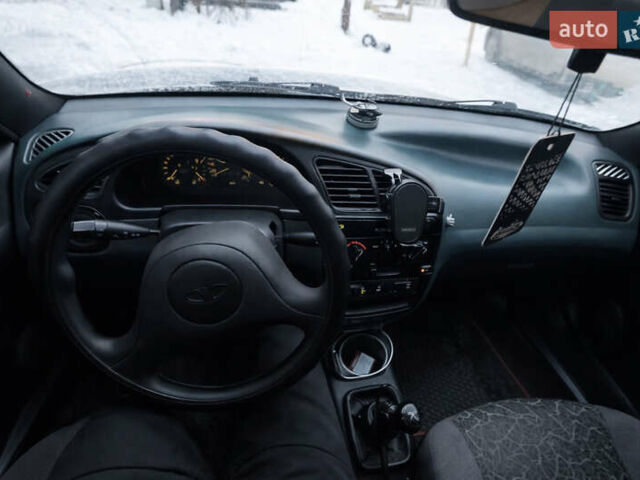 Червоний Деу Ланос, об'ємом двигуна 1.5 л та пробігом 200 тис. км за 3000 $, фото 1 на Automoto.ua