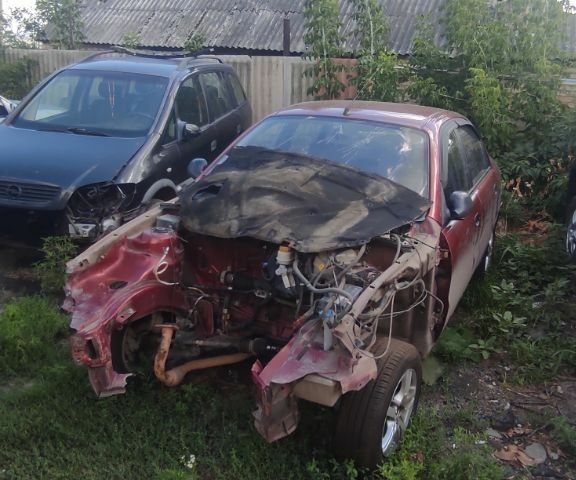 Красный Дэу Ланос, объемом двигателя 0 л и пробегом 150 тыс. км за 800 $, фото 1 на Automoto.ua