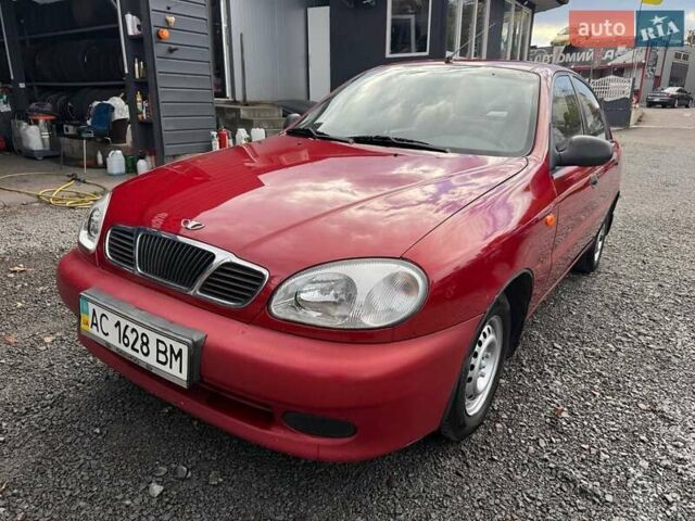 Красный Дэу Ланос, объемом двигателя 1.5 л и пробегом 135 тыс. км за 2300 $, фото 1 на Automoto.ua