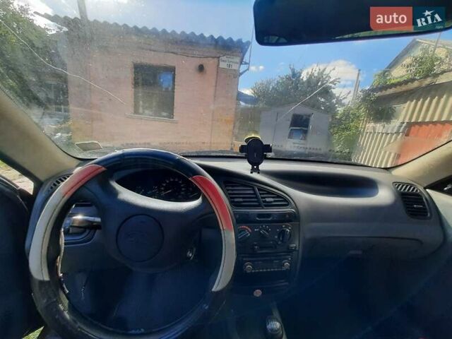 Деу Ланос 2008 у Києві на Automoto.ua Червоний Деу Ланос, об'ємом двигуна 1.5 л та пробігом 180 тис. км за 1400 $, фото 1 на Automoto.ua