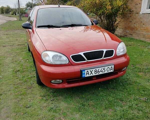 Деу Ланос 2008 у Богодухове на Automoto.ua Червоний Деу Ланос, об'ємом двигуна 1.5 л та пробігом 153 тис. км за 2600 $, фото 1 на Automoto.ua