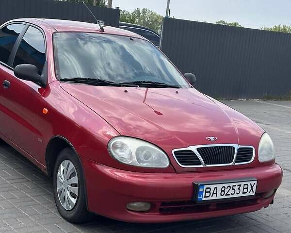 Красный Дэу Ланос, объемом двигателя 1.5 л и пробегом 357 тыс. км за 2700 $, фото 1 на Automoto.ua