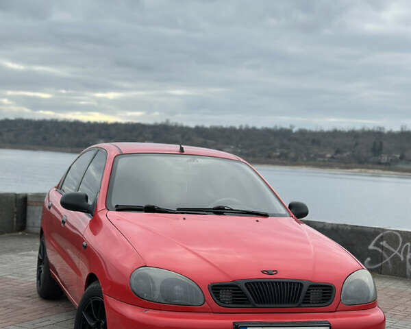 Красный Дэу Ланос, объемом двигателя 1.5 л и пробегом 174 тыс. км за 2700 $, фото 1 на Automoto.ua