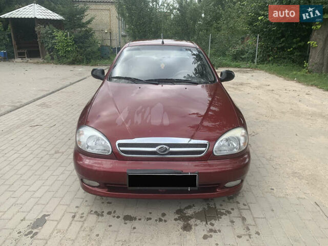 Червоний Деу Ланос, об'ємом двигуна 1.5 л та пробігом 212 тис. км за 2799 $, фото 1 на Automoto.ua
